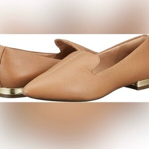 Rockport Adelyn Tan Leather Loafers with Gold Accent. Size 8